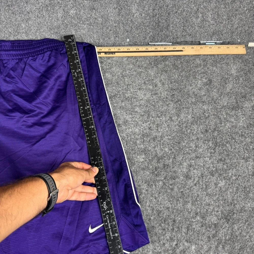 Nike Shorts Mens Size L Purple Athletic Basketball Elastic Waist Pockets Swoosh